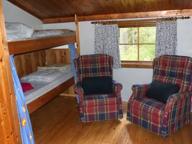 Sessel im Wohnraum der Hütte